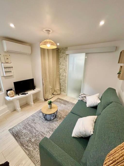 L'Escobar Troyen Apartment Троа Екстериор снимка